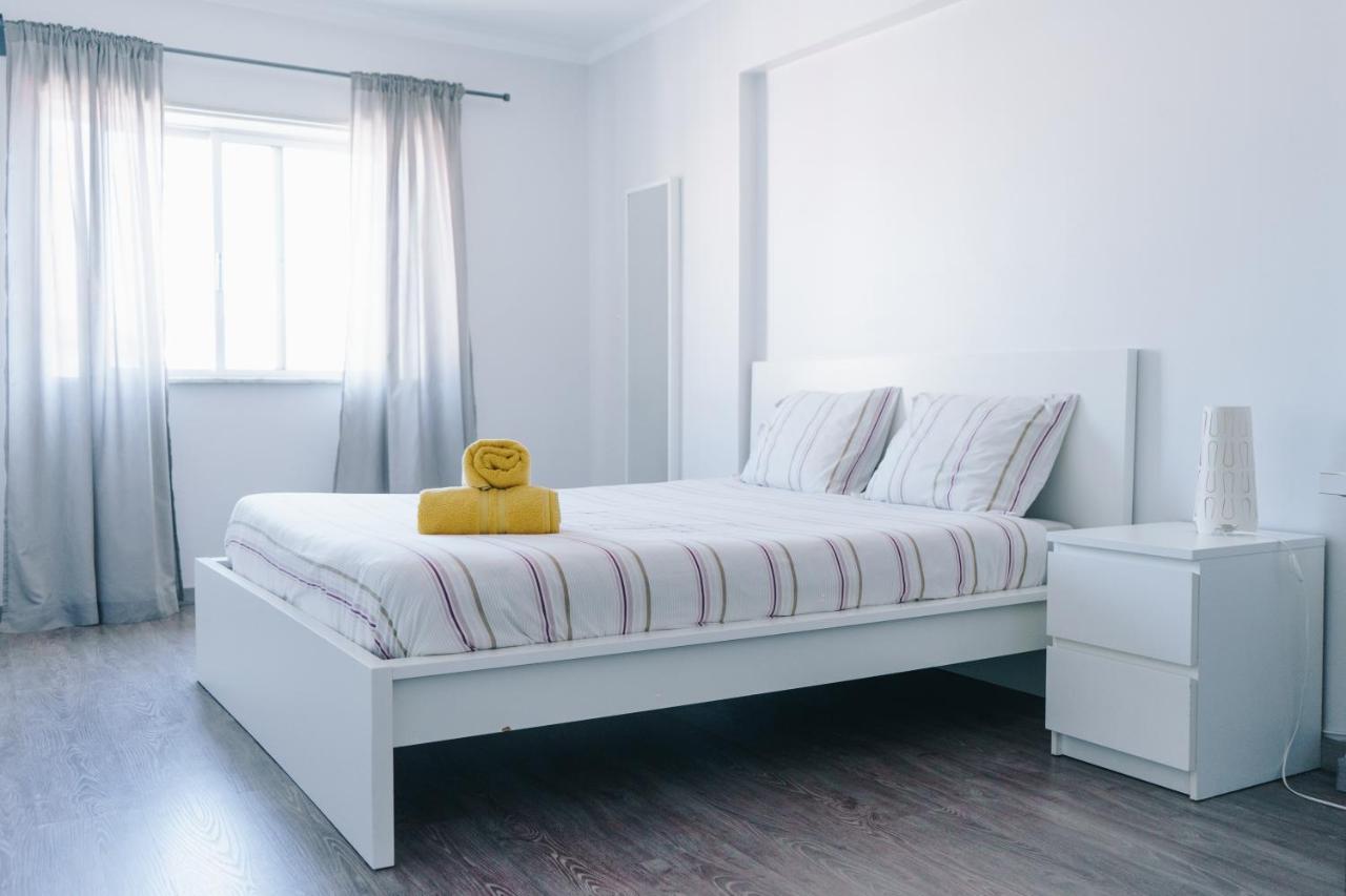 Ocean Guesthouse Peniche Buitenkant foto